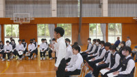 P4570353