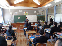 ④